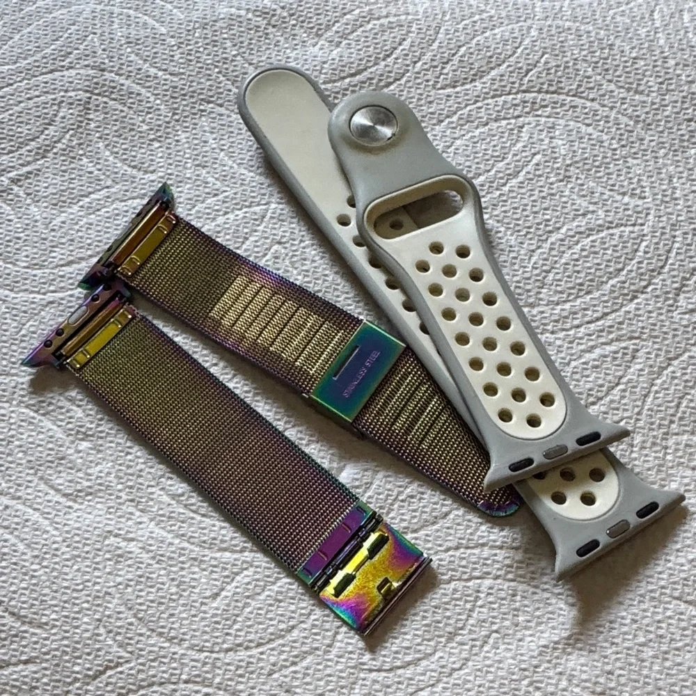 Gray and Iridescent Watch Bands Apple Watch 1